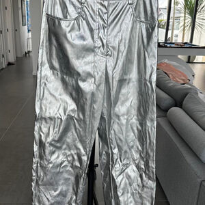Glamorous silver metallic pants #glamour